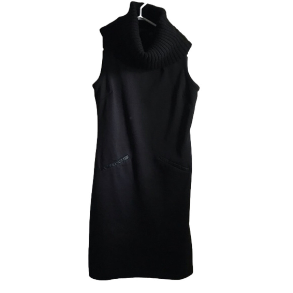 WOMEN’S black Dex dress. Size XS.